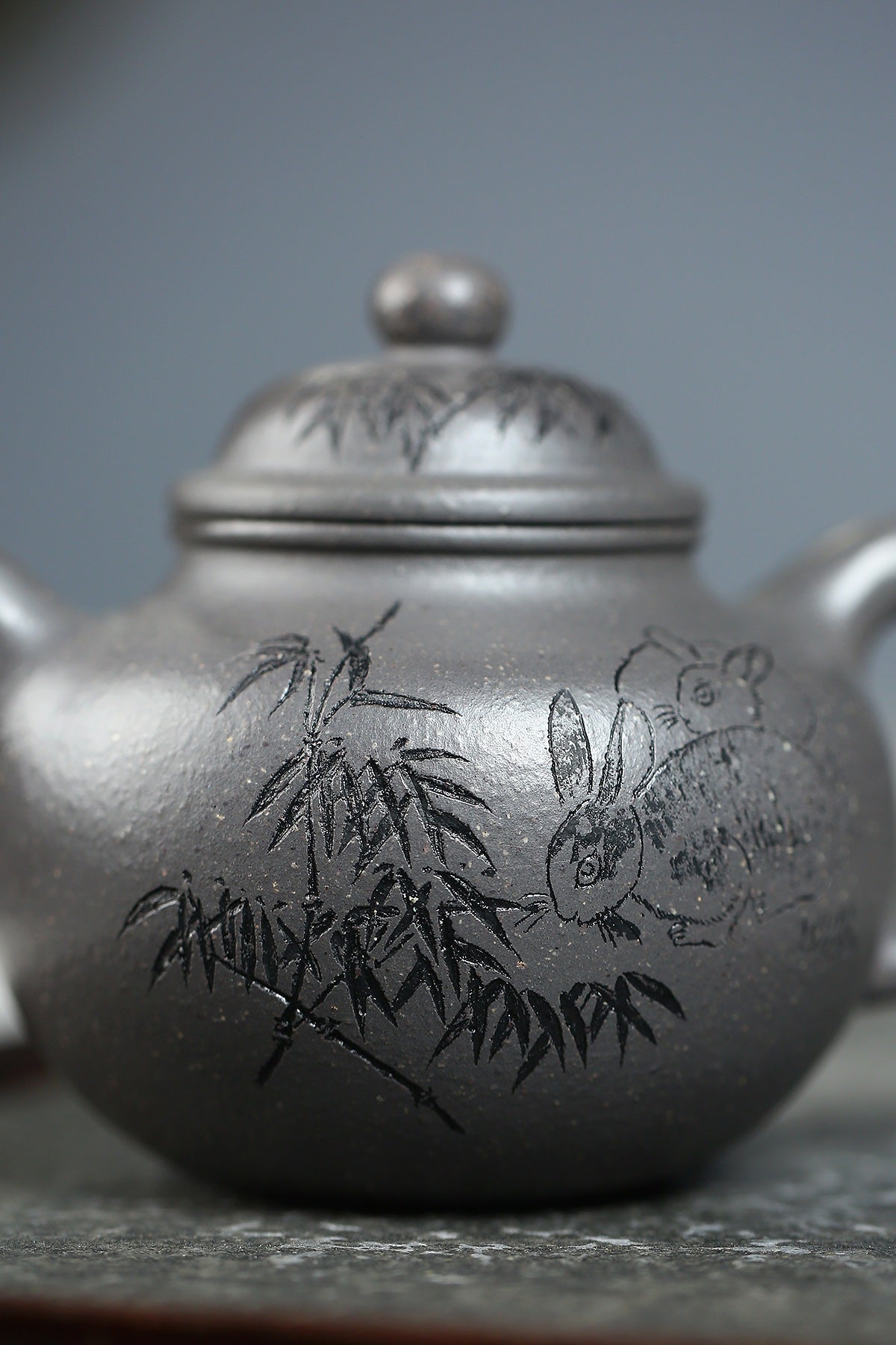 范泽锋高徒·邱爽紫砂潜力重器《大亨掇只壶》是您礼藏皆宜的高端艺术品👍  ——原矿优质天青泥·450cc ——江苏省级大师·邱爽 亲制
