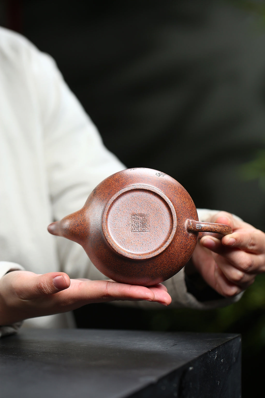 范泽锋高徒·邱爽紫砂潜力重器《笑樱壶》是您礼藏皆宜的高端艺术品👍  ——原矿优质龙骨金砂·390cc