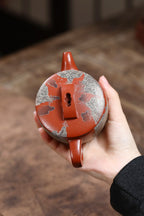 【顶级高货，因工艺太过复杂，仅做一只】 《双大师双飞遗合作限量款》双证书 东盟紫砂行业领军人物新作【汉瓦壶】