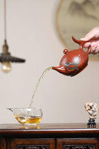 东盟紫砂行业领军人物新作【嫦娥奔月】_陶刻圣手—国礼艺术家(高级)（储国峰_____香山朱泥 380cc