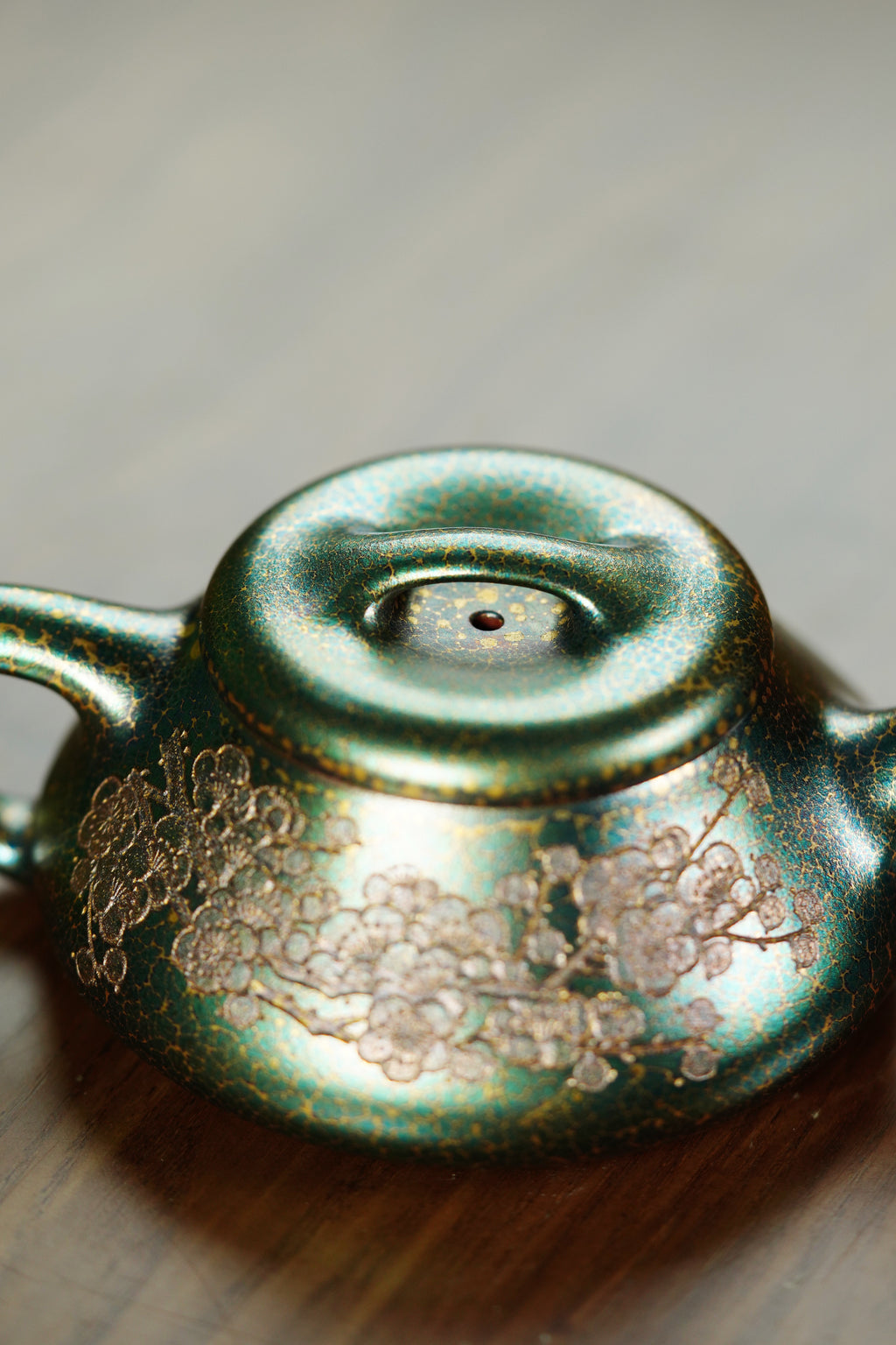 中国紫砂界当代梅王·朱炳浩(石陶）本工巅峰墨梅臻品《暗香石瓢》——原矿优质底槽清·120cc