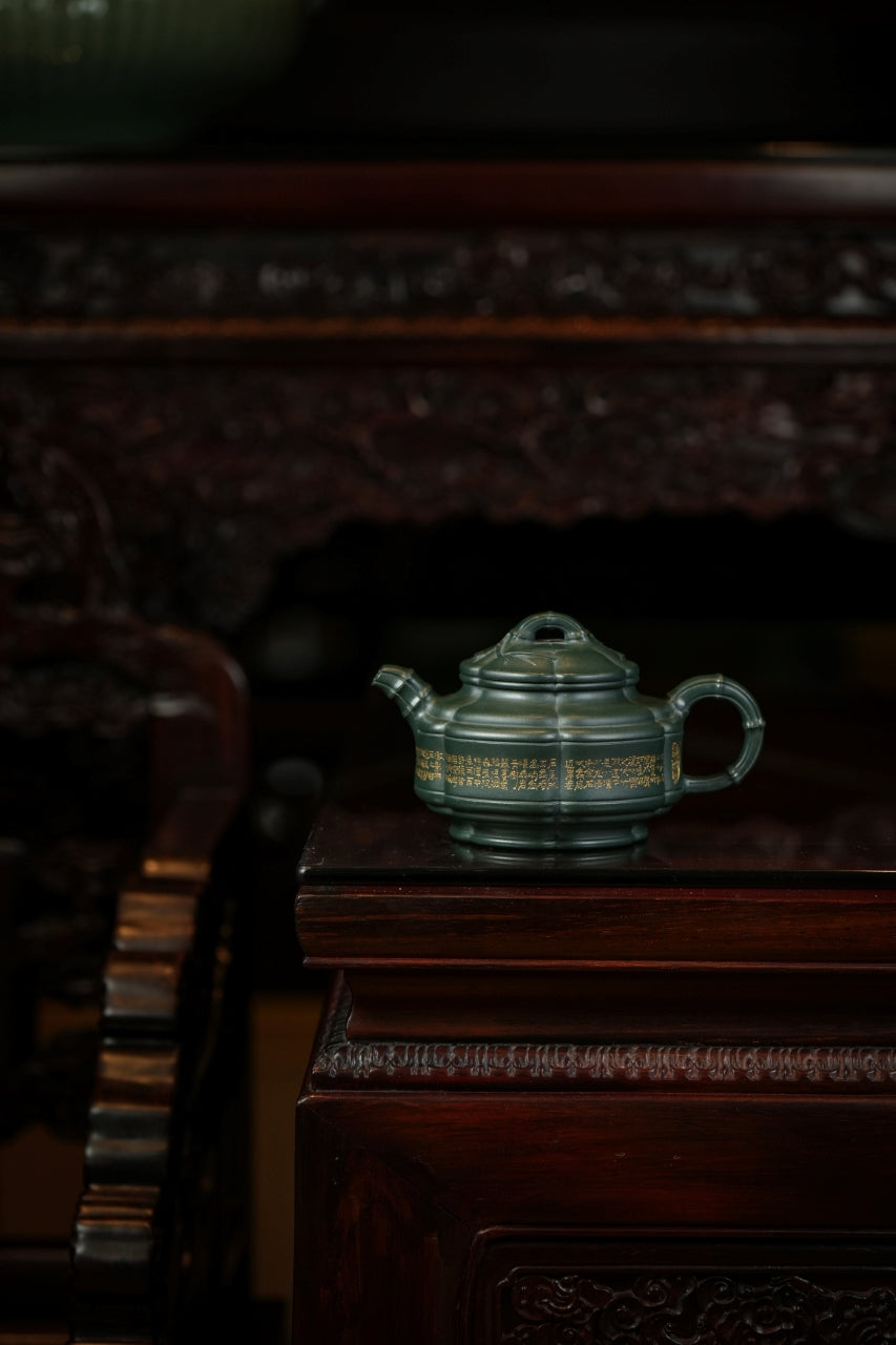 范大生嫡脉·江苏省大师范秀芳·紫砂臻品《六方隐角竹鼓壶》——优质九龄君子兰·330cc（入册款代表作）