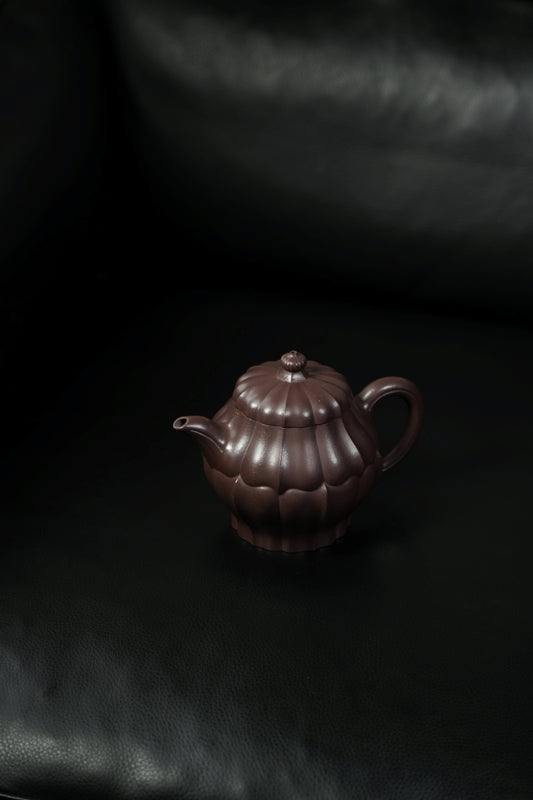 范大生嫡脉·江苏省大师范秀芳·紫砂臻品《高合菱壶》——原矿优质天青泥·330cc（入册款代表作）