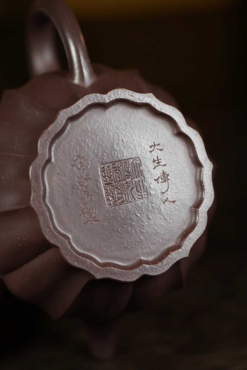 范大生嫡脉·江苏省大师范秀芳·紫砂臻品《高合菱壶》——原矿优质天青泥·330cc（入册款代表作）