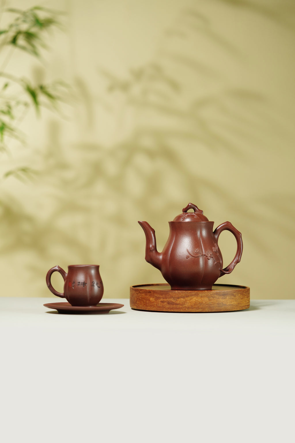 储立之大师传世典藏重器《梅瓶套组》是礼藏双宜首选的高端艺术品！  ——原矿优质 紫泥·280cc