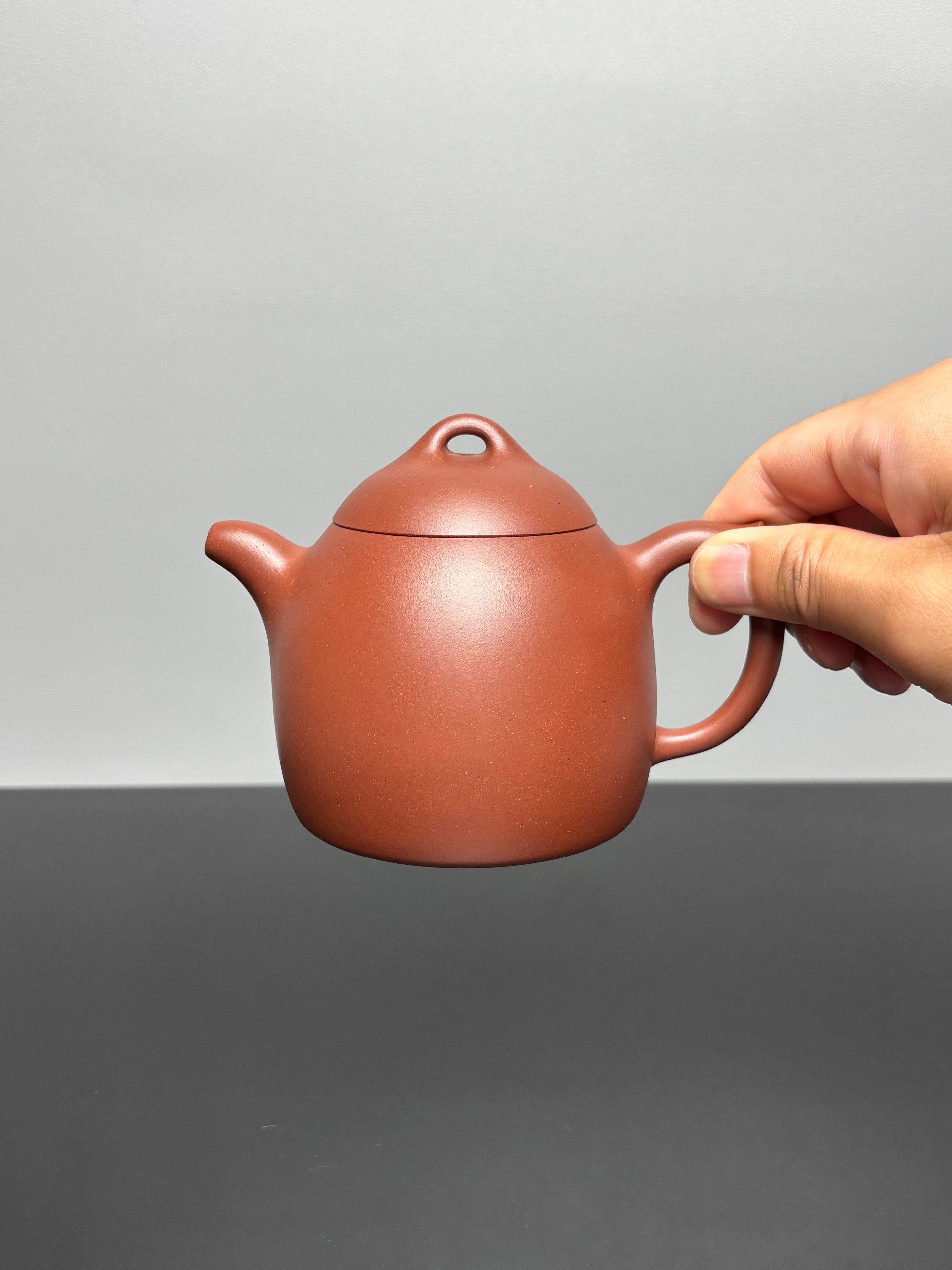 范泽锋高徒·邱爽紫砂潜力重器《秦权壶》｜礼藏皆宜高端艺术臻品👍——原矿优质底槽清·350cc