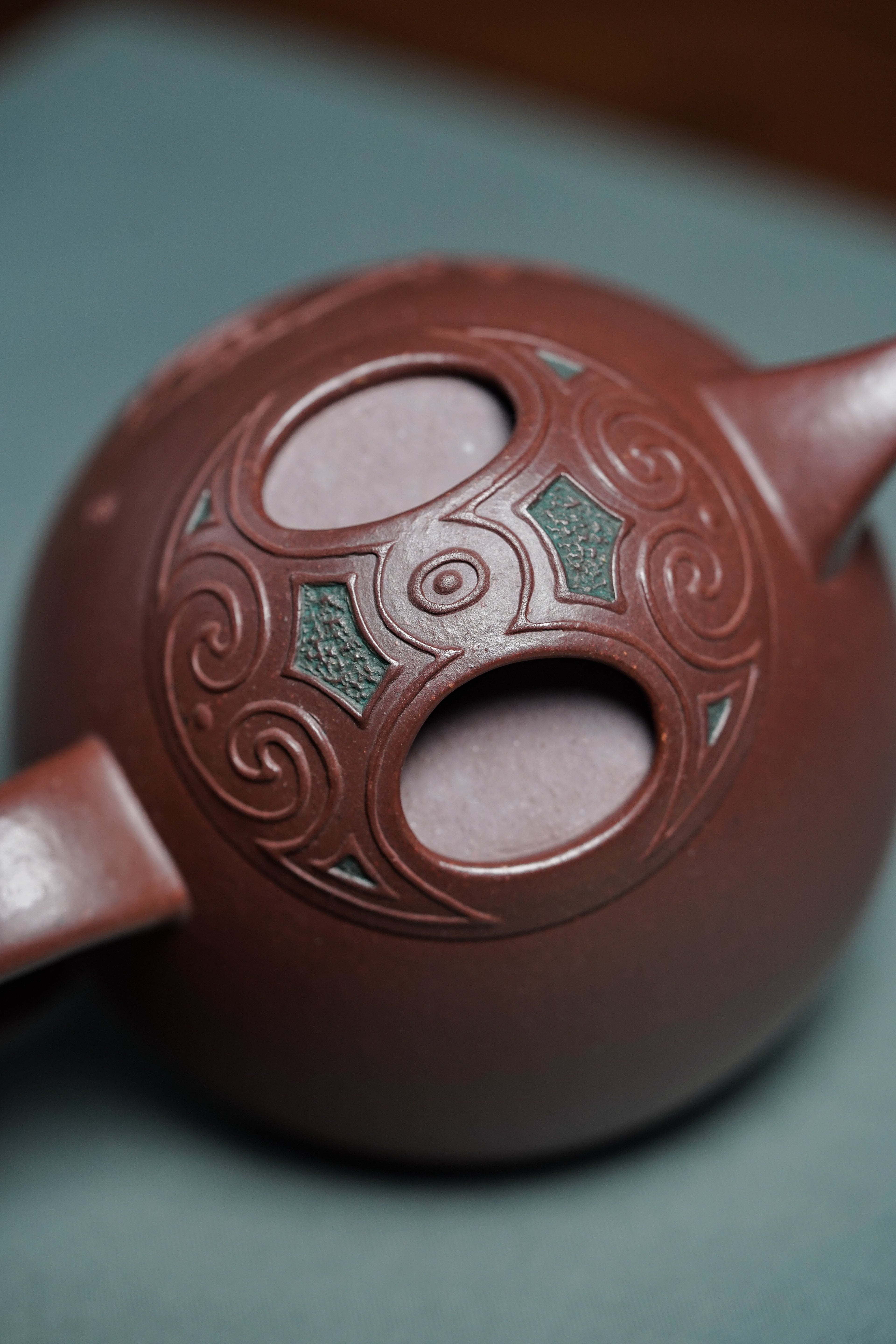 国大师邱玉林亲制｜顶奢真金稀有臻品《扭转乾坤》原矿优质底槽清180cc | 中国陶瓷艺术大师亲制