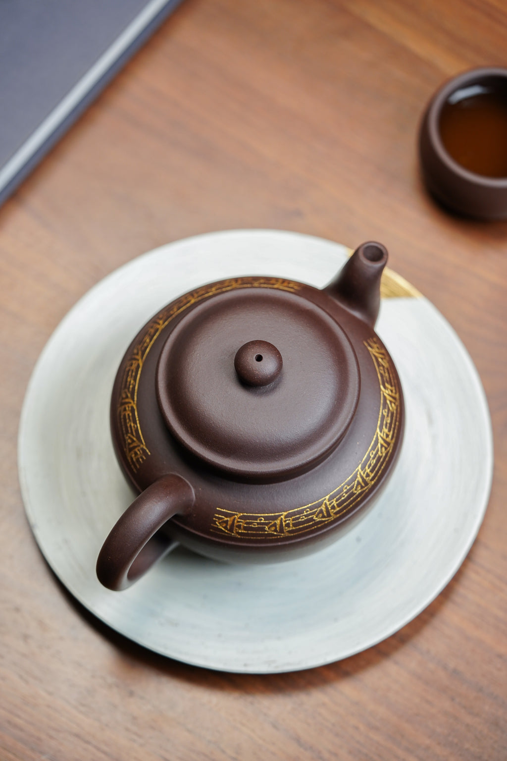 国匠臻藏 葛军大师·原创紫砂套组重器【线韵壶】，鼎级荣衔 业界标杆——原矿优质老紫泥 450cc