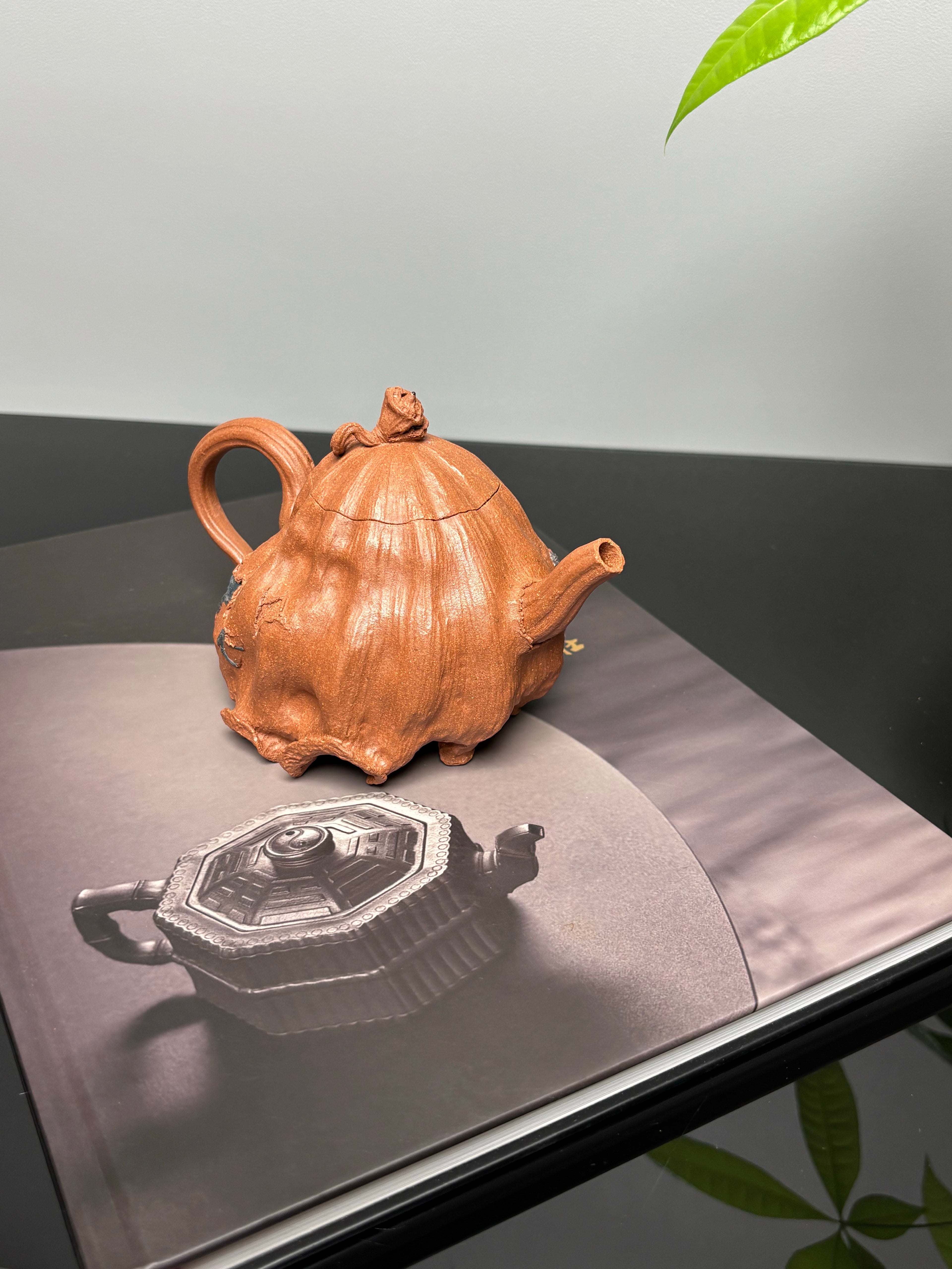 沈更轶制×彭金格绘 世间唯一巅峰孤品《荷趣·八方来财》——原矿优质老段泥 200cc