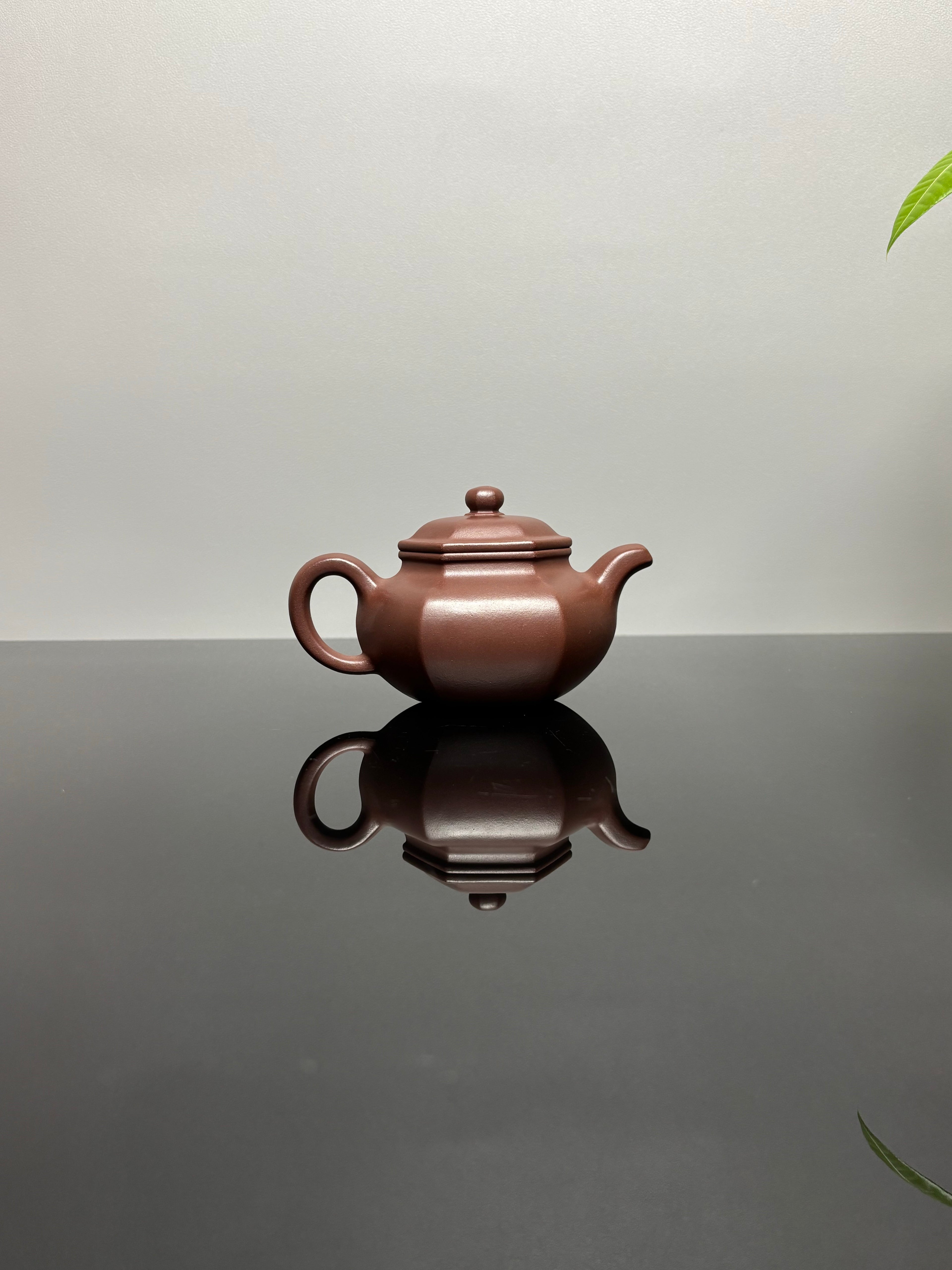 沈更轶大师巅峰之作【六方仿古壶】——原矿优质老紫泥·200cc ——正高级工艺美术师·沈更轶 亲制孤品