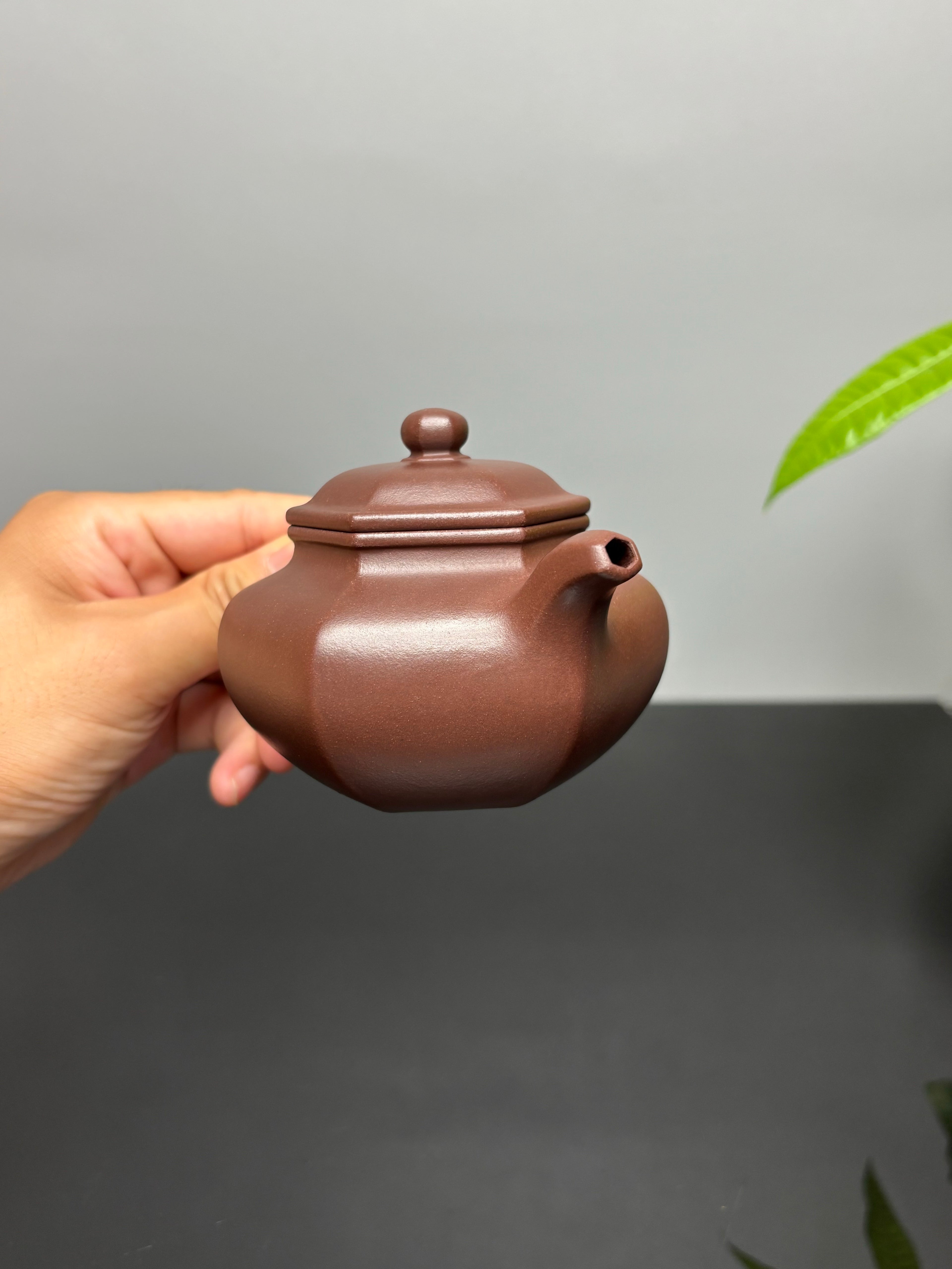 沈更轶大师巅峰之作【六方仿古壶】——原矿优质老紫泥·200cc ——正高级工艺美术师·沈更轶 亲制孤品