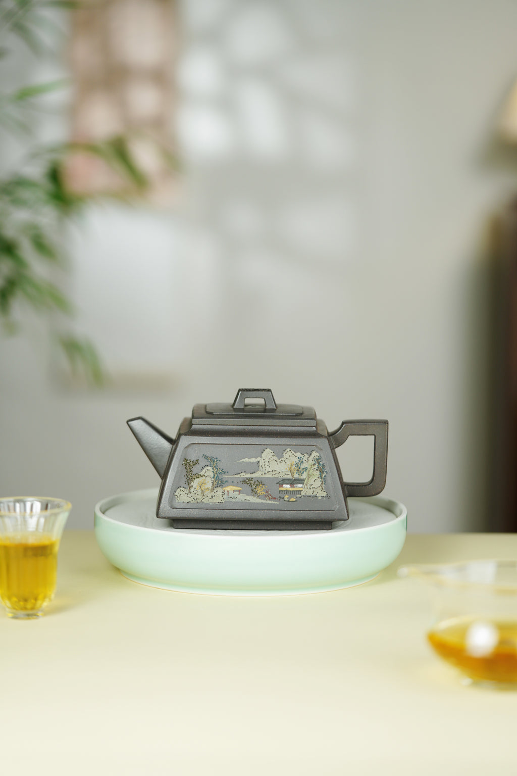 范大生嫡脉｜范秀芳制 范伟群装饰｜双省大师联诀紫砂臻品《锦绣四方壶》  ——原矿优质紫泥·450cc