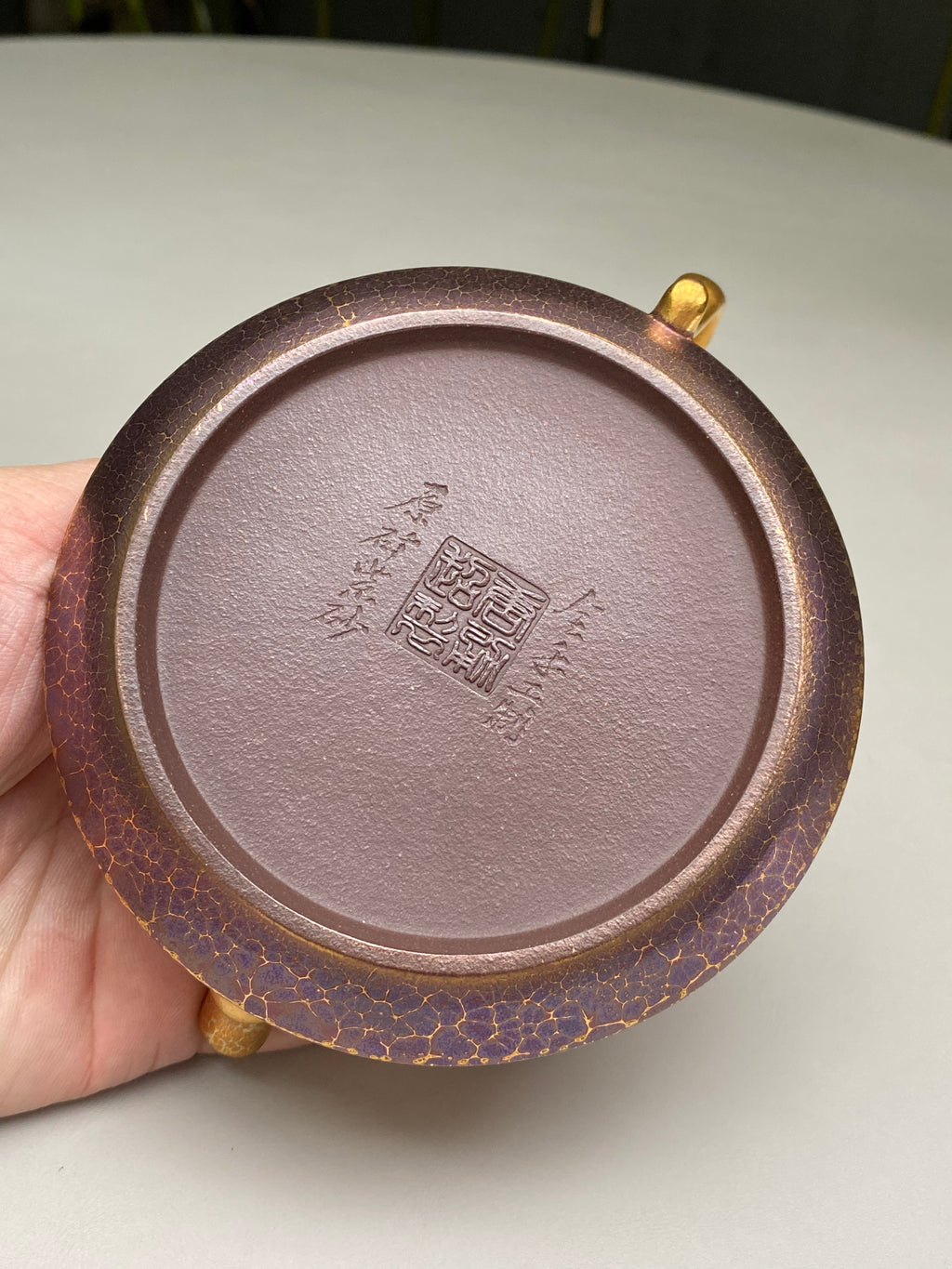 紫砂特色黄金紫晶贝壳烧【卧龙观山壶】与众不同的藏品！  ——原矿优质老紫泥·180cc ——著名紫砂艺术家·唐献超