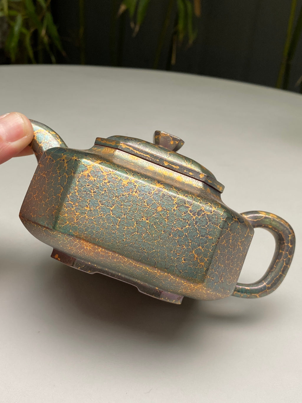 紫砂特色黄金紫晶贝壳烧【锦八方壶】与众不同的藏品！  ——原矿优质底槽清·330cc ——著名紫砂艺术家·吴文燕