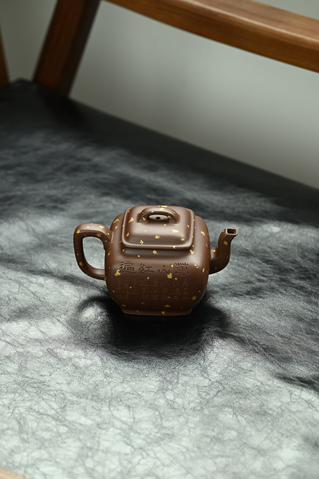 鸣远四方·万山红遍·全手工/六届全手工大赛一等奖高工施昌作品 容量330cc/原矿底槽清描金