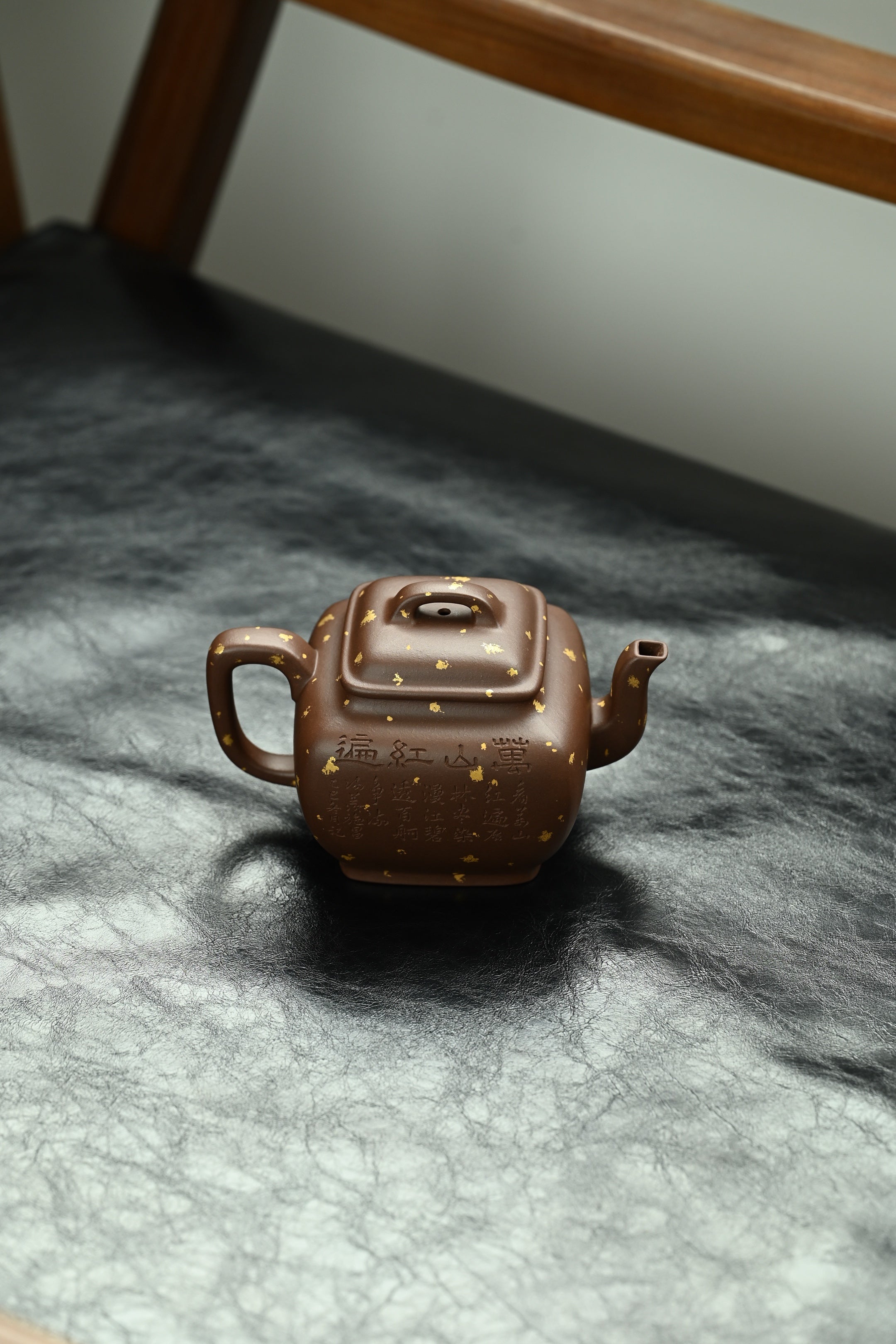 鸣远四方·万山红遍·全手工/六届全手工大赛一等奖高工施昌作品 容量330cc/原矿底槽清描金