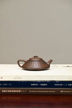合瓢·全手工容量150cc/家藏紫泥 “合瓢”取石瓢之形体，构思精巧，大开大合