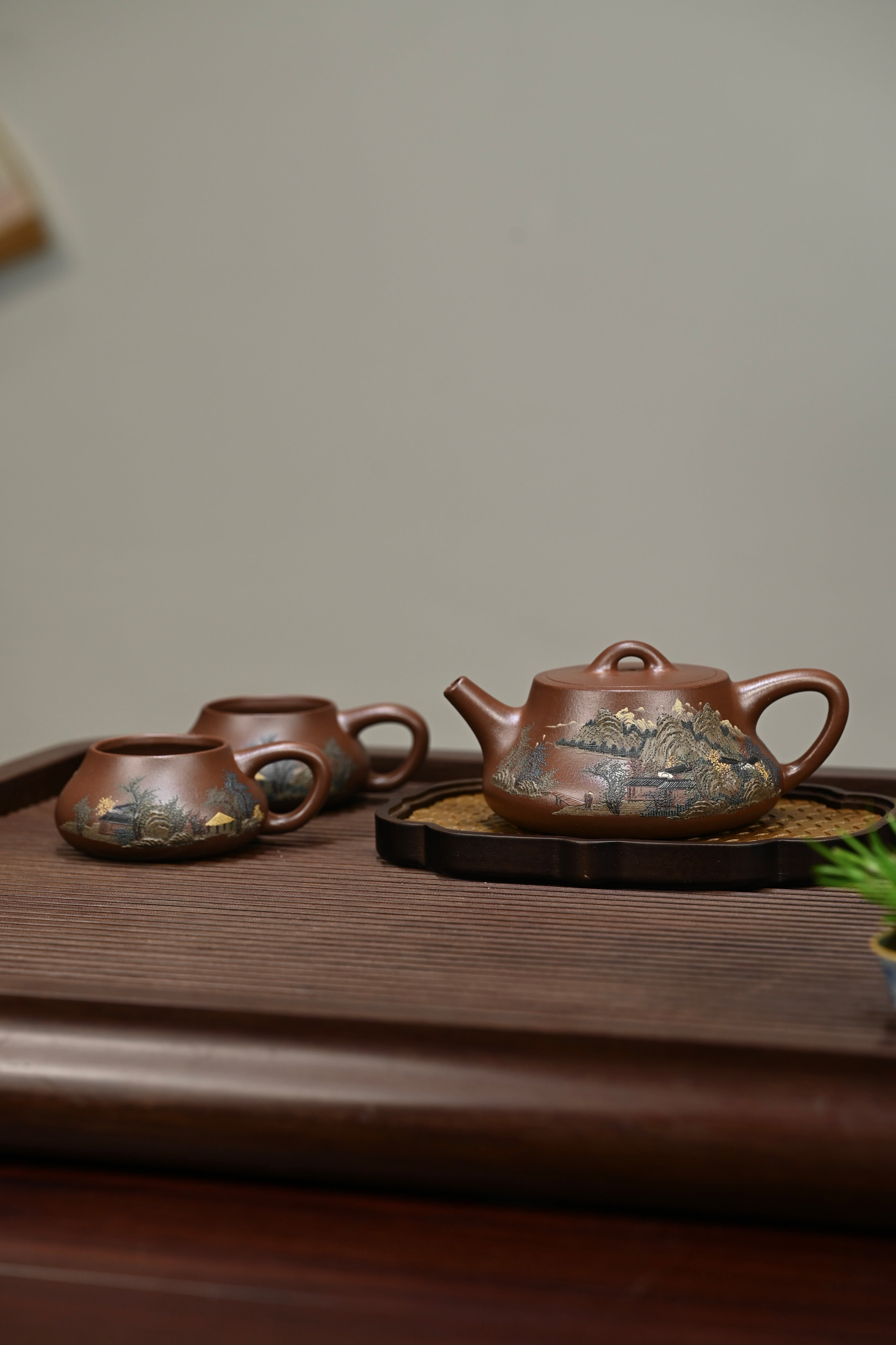 础瓢套组·全手工 /六届全手工大赛一等奖高工施昌作品 /容量300cc/原矿底槽清 造型如础石，壶身线条简练，柔中有刚