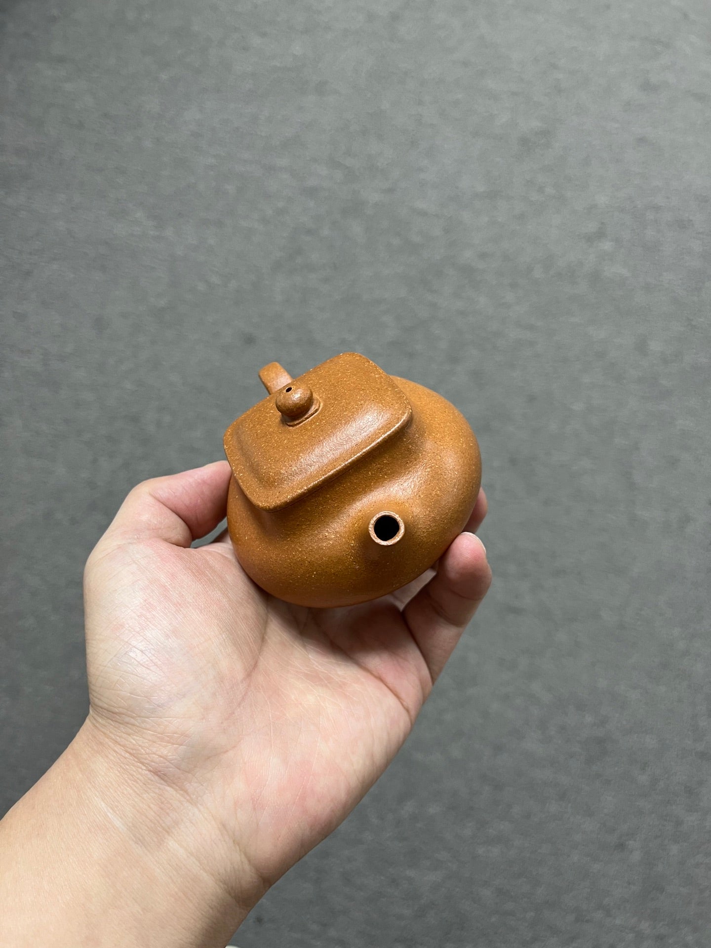 实拍·全手工【乾坤】 老宕口极品黄金段泥·170cc·7孔