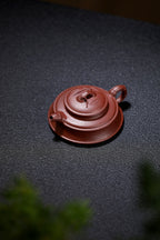 【扁竹鼎】 泥料：桃花泥 容量：130cc 作者：蒋鹏