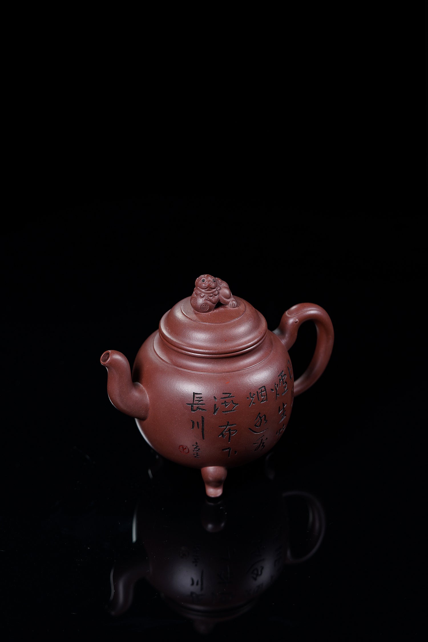 储立之大师传世典藏重器《云烟壶》是礼藏双宜首选的高端艺术品！  ——原矿优质 底槽清·390cc