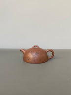 李峰臻品《半月壶》礼藏双绝 传世雅器——原矿优质老紫泥·180cc ——国大师吴鸣高徒·李峰亲工