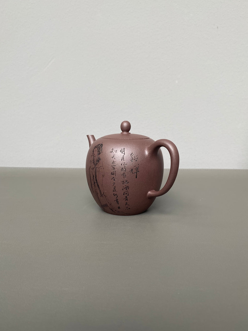 李峰臻品《美人肩壶》礼藏双绝 传世雅器——原矿优质老紫泥·230cc ——国大师吴鸣高徒·李峰亲工
