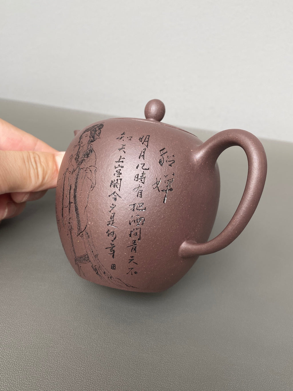 李峰臻品《美人肩壶》礼藏双绝 传世雅器——原矿优质老紫泥·230cc ——国大师吴鸣高徒·李峰亲工