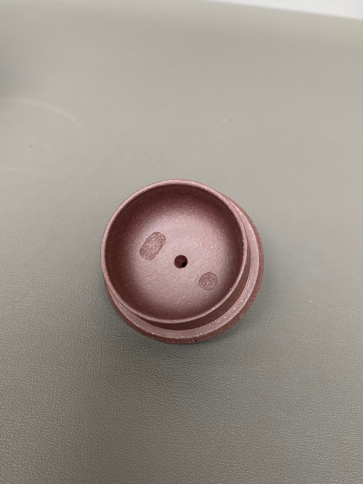 李峰臻品《美人肩壶》礼藏双绝 传世雅器——原矿优质老紫泥·230cc ——国大师吴鸣高徒·李峰亲工