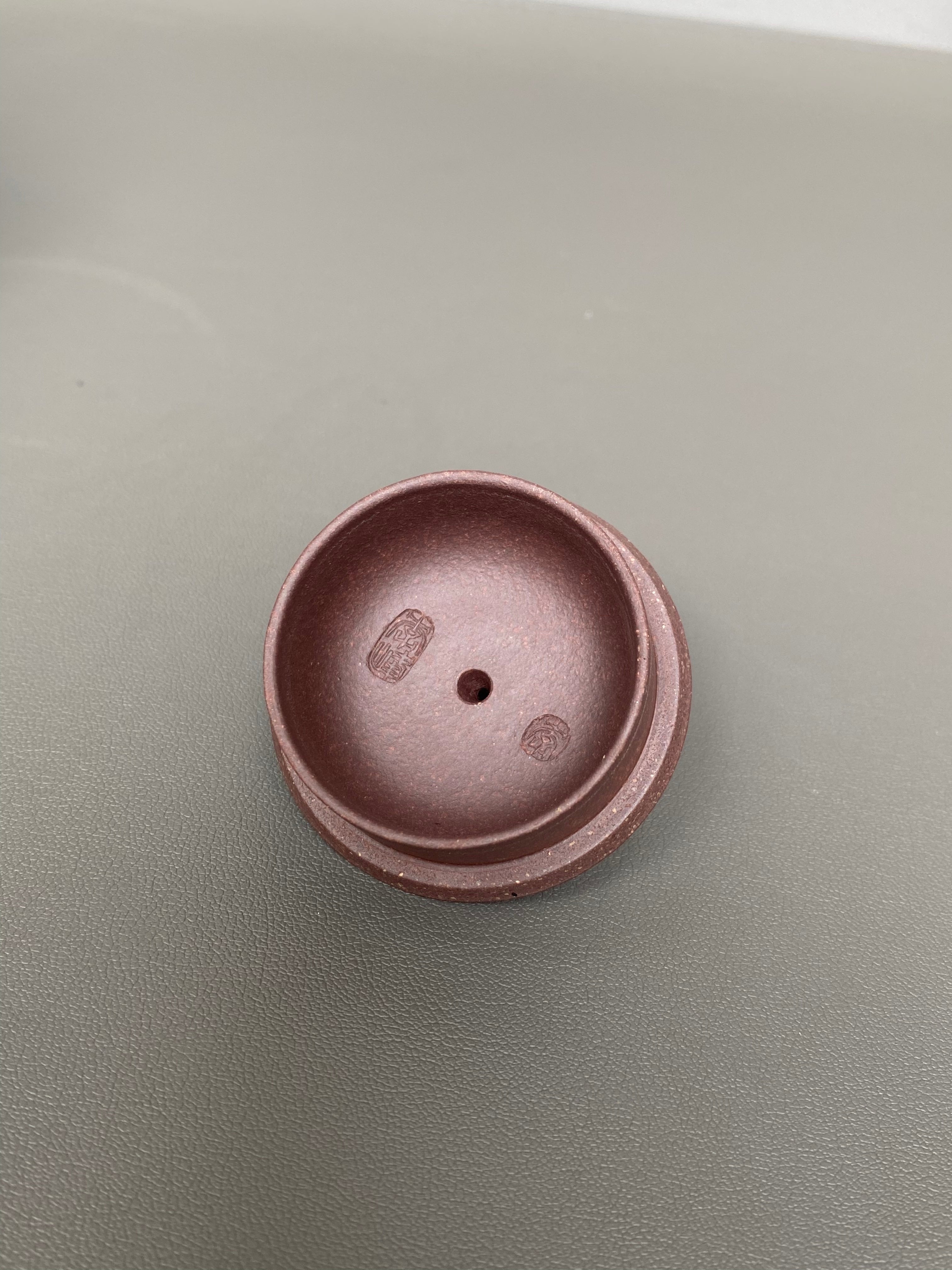 李峰臻品《美人肩壶》礼藏双绝 传世雅器——原矿优质老紫泥·230cc ——国大师吴鸣高徒·李峰亲工