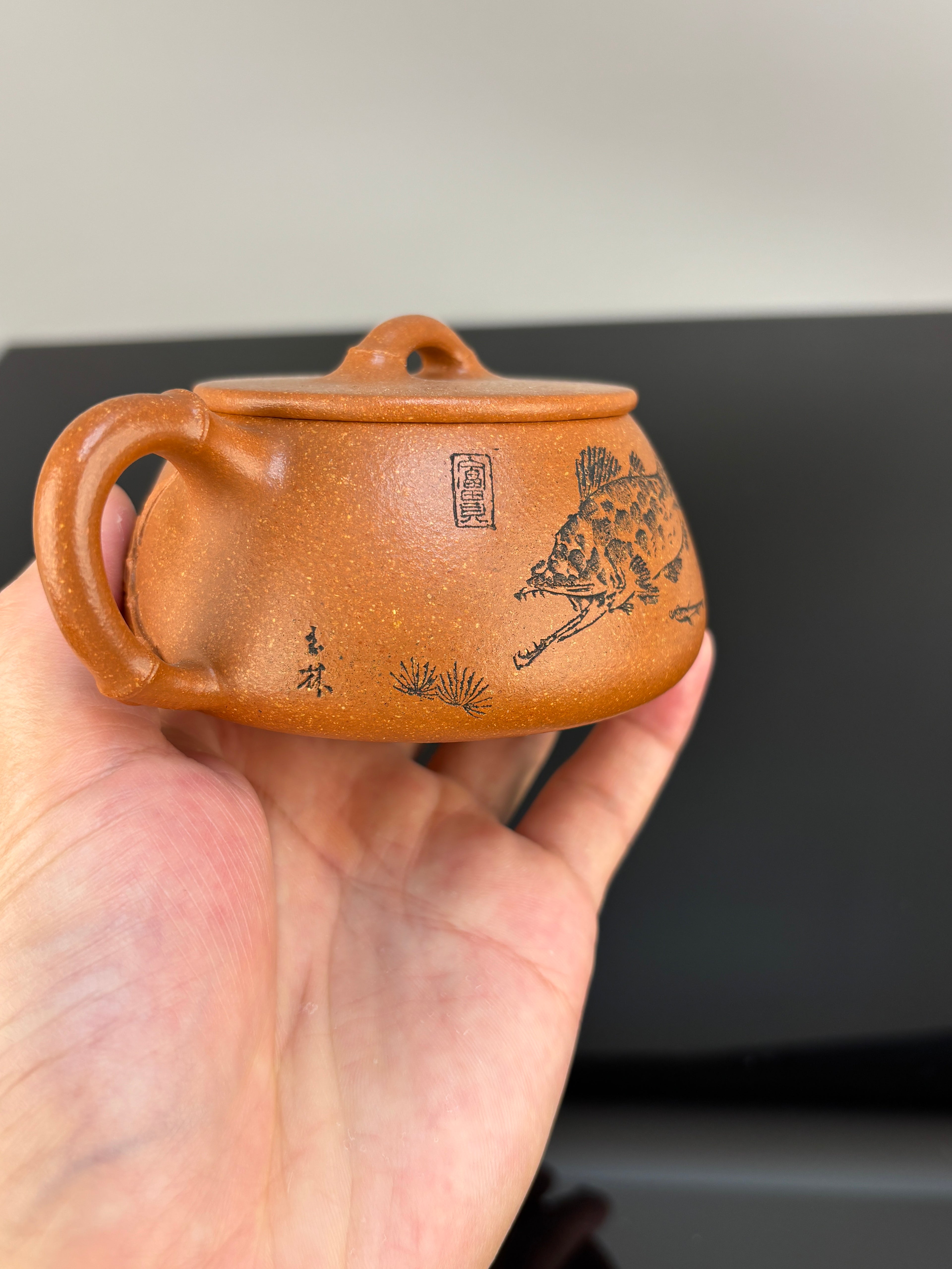 范泽锋高徒·邱爽紫砂潜力重器《竹节大口石瓢》—原矿优质金降坡·190cc
