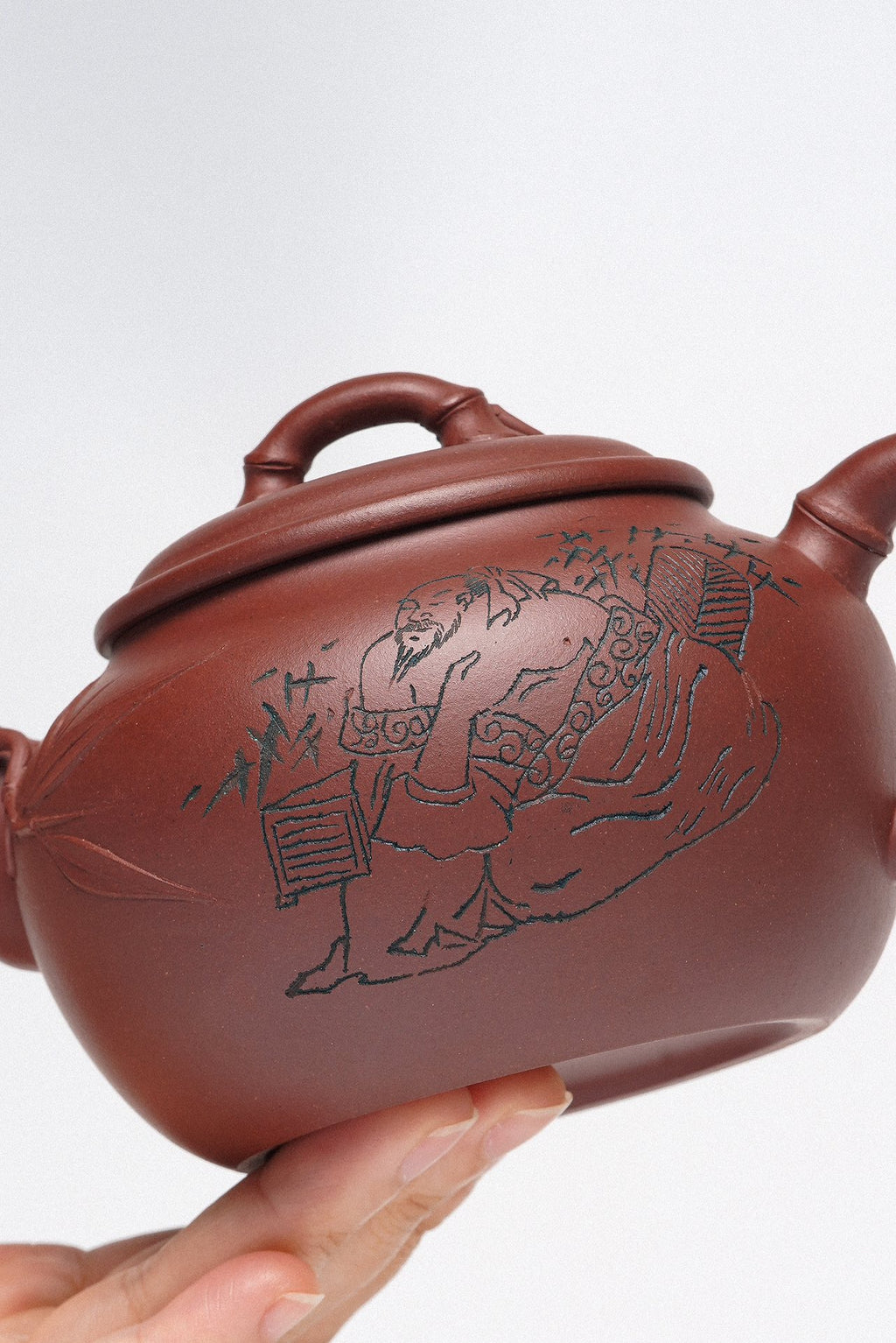 《竹韵壶》是收藏与礼赠皆宜的高端艺术品——原矿优质底槽清·360cc ——正高级工艺美术师·周建春·制