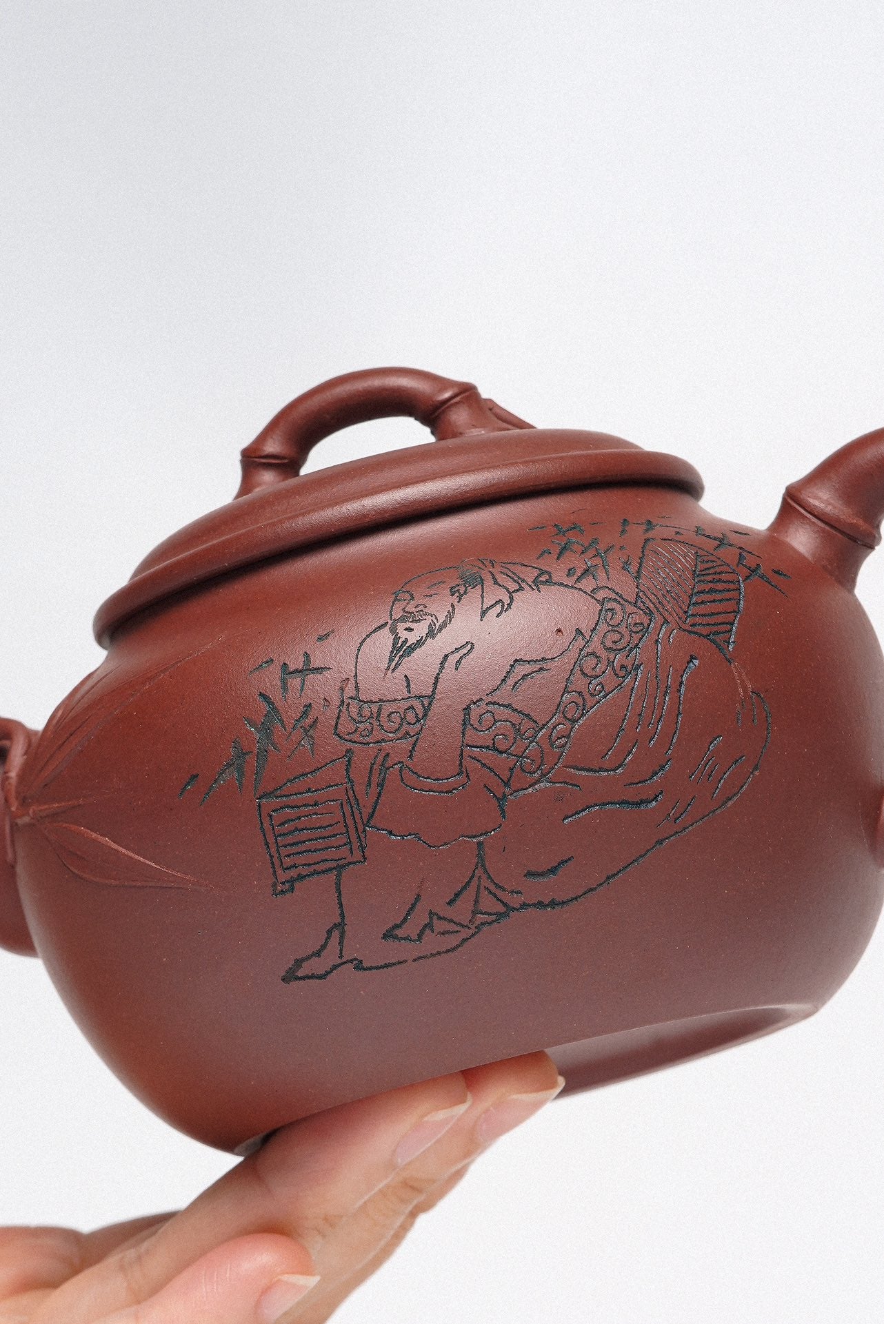 《竹韵壶》是收藏与礼赠皆宜的高端艺术品——原矿优质底槽清·360cc ——正高级工艺美术师·周建春·制