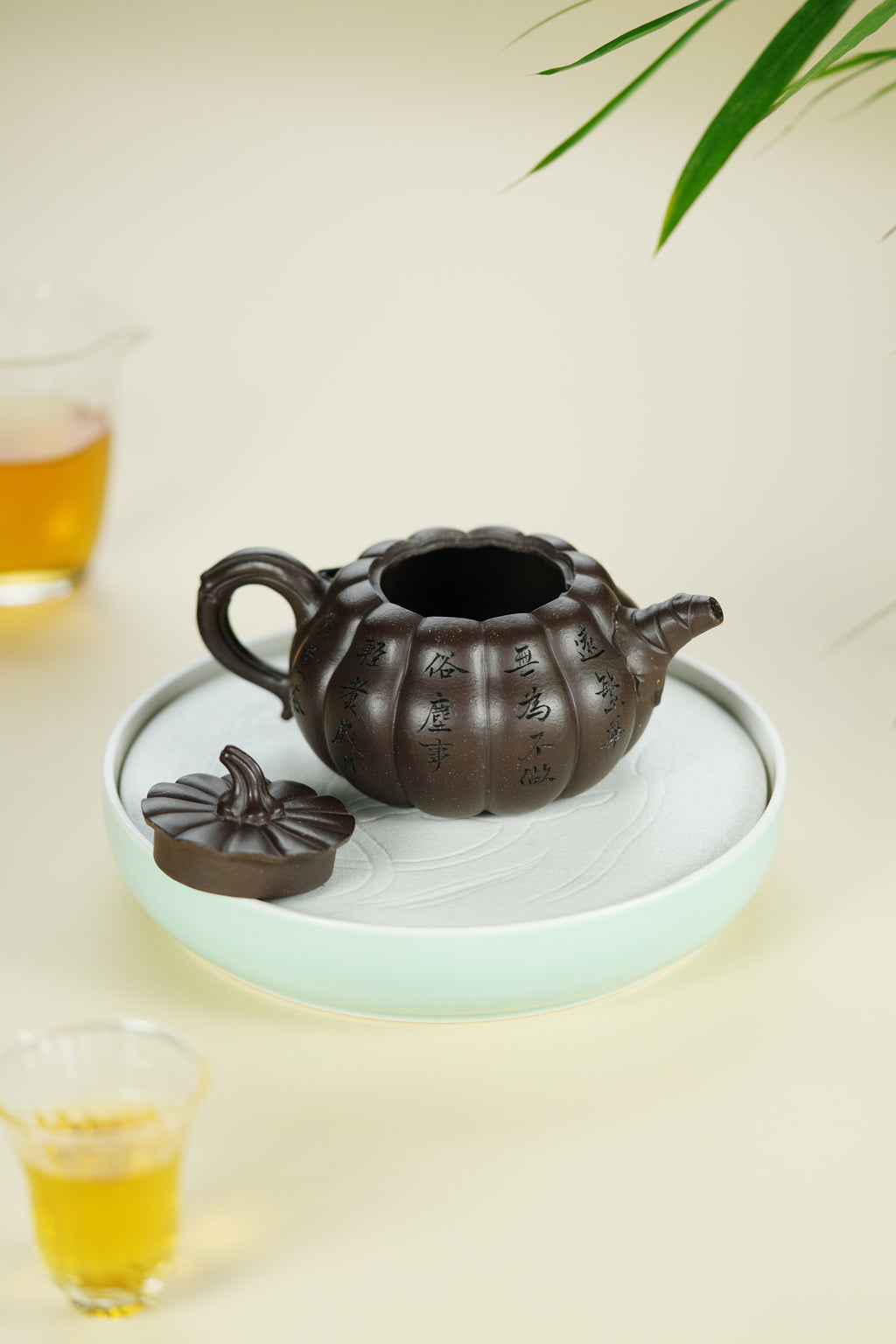 范秀芳制 范伟群装饰｜双省大师联诀紫砂臻品《扁南瓜壶》传世收藏·礼赠双绝重器！  ——原矿优质紫泥·320cc