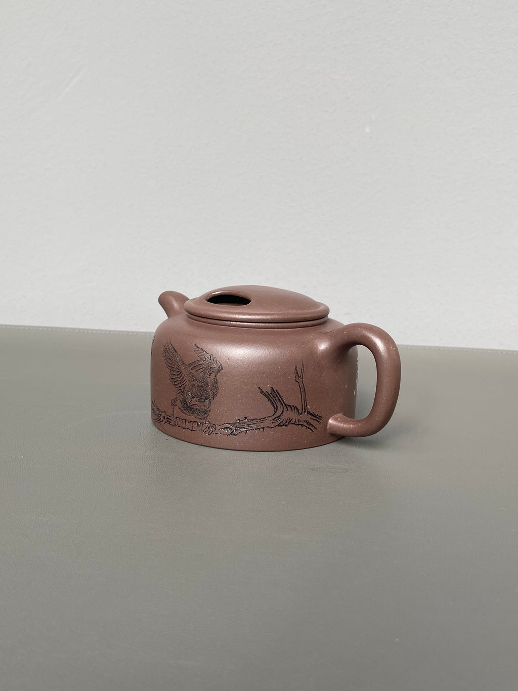·李峰臻品《牛盖莲子壶》礼藏双绝 传世雅器 ——原矿优质老紫泥·280cc ——国大师吴鸣高徒·李峰亲工
