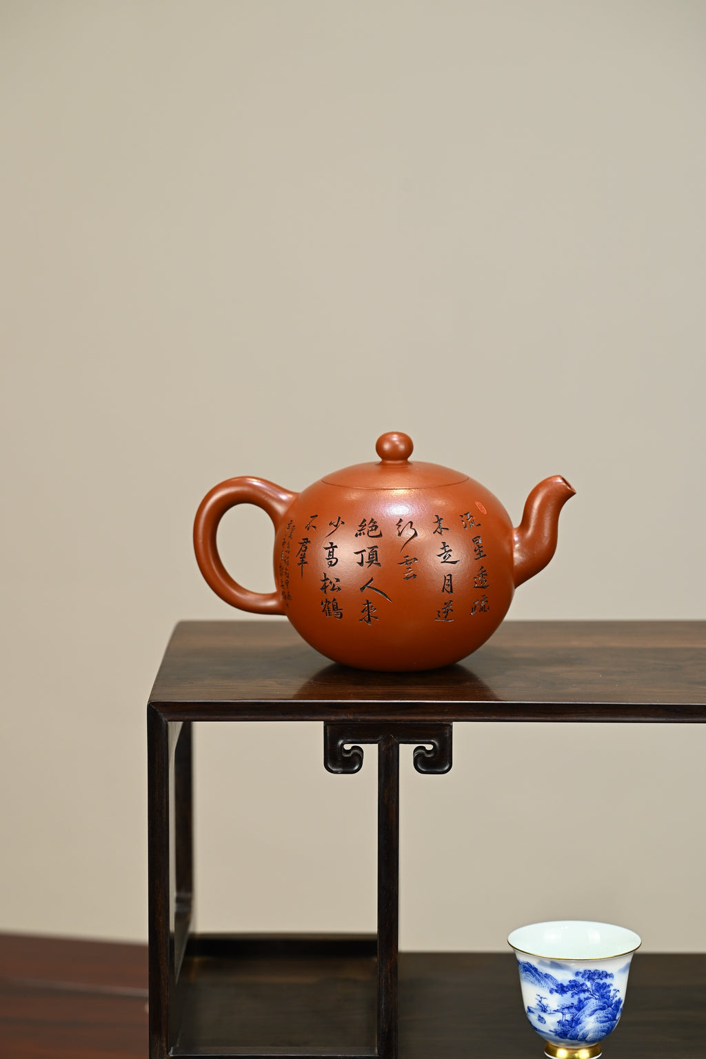 一粒珠·全手工（省大师桑黎兵刻绘+双证书）/紫砂十二精英之首，省大师桑黎兵儿子桑崧杰作品/容量500cc/鸡血大红袍