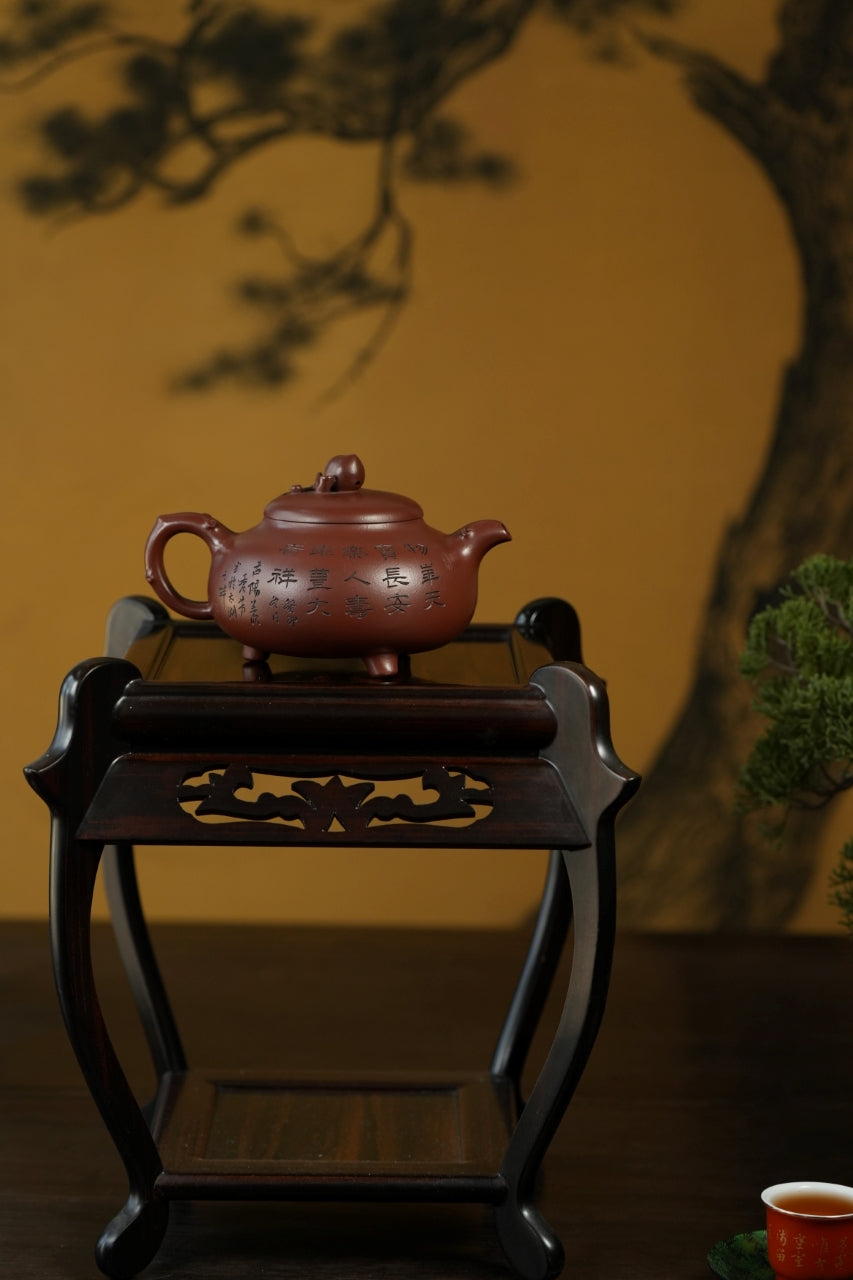 百年传承 紫砂世家｜大生壶第四代嫡传·省大师范秀芳臻品《三足雪桃壶》——原矿优质紫朱砂·350cc（入册款代表作）
