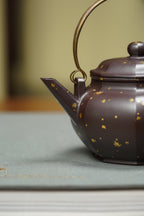 紫砂界80后方器巨匠巅峰臻品《拙朴提梁壶》甄选原矿优质纯紫老泥·400cc，料工合一、品质顶级