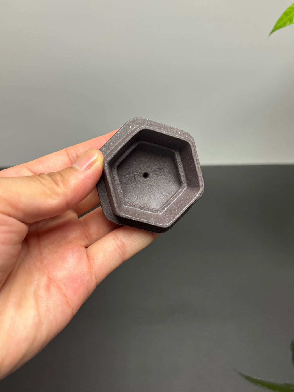 紫砂界80后方器巨匠巅峰臻品《六方怀隐壶》甄选原矿优质天青泥·180cc，料工合一、品质顶级