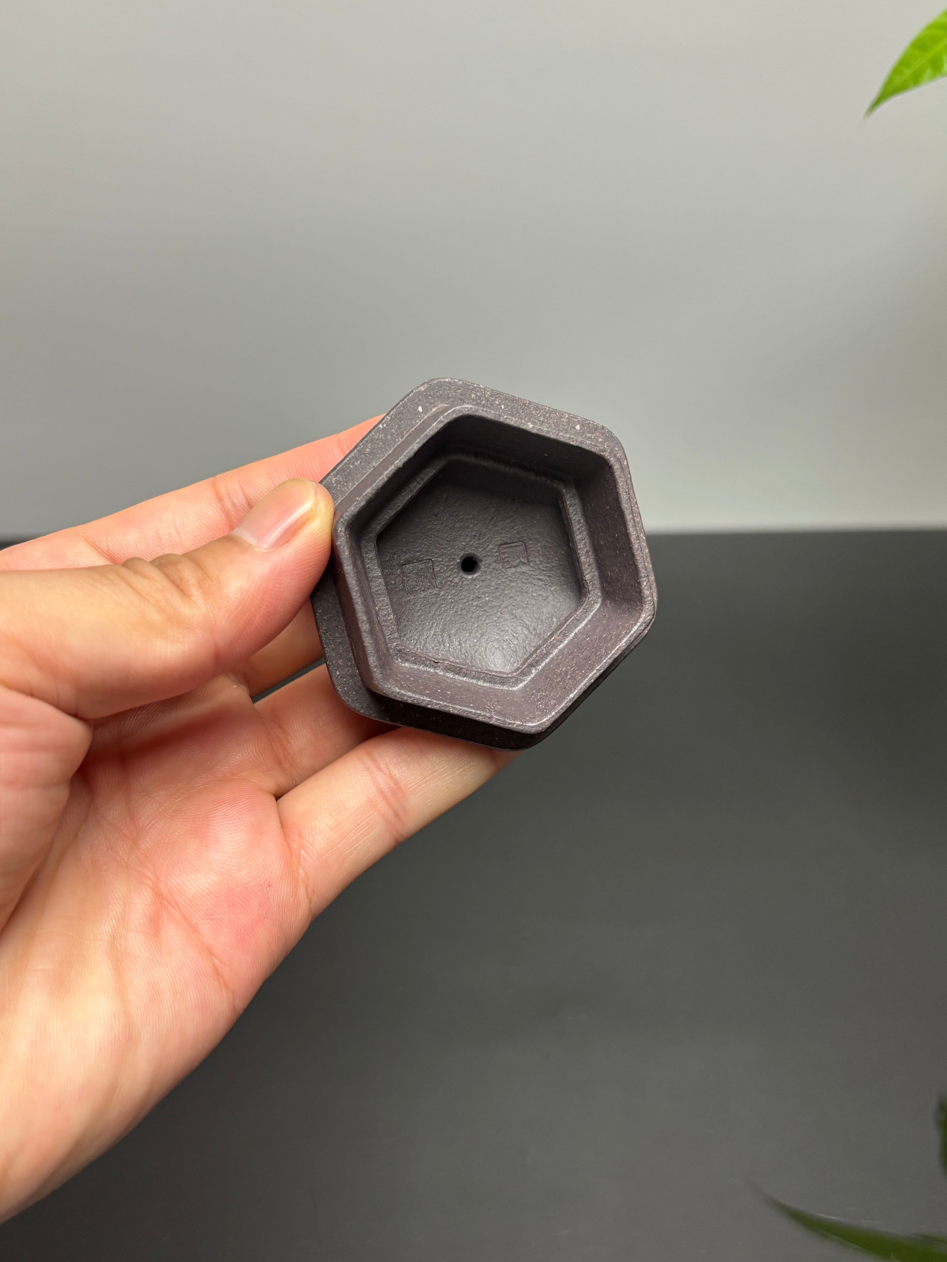紫砂界80后方器巨匠巅峰臻品《六方怀隐壶》甄选原矿优质天青泥·180cc，料工合一、品质顶级