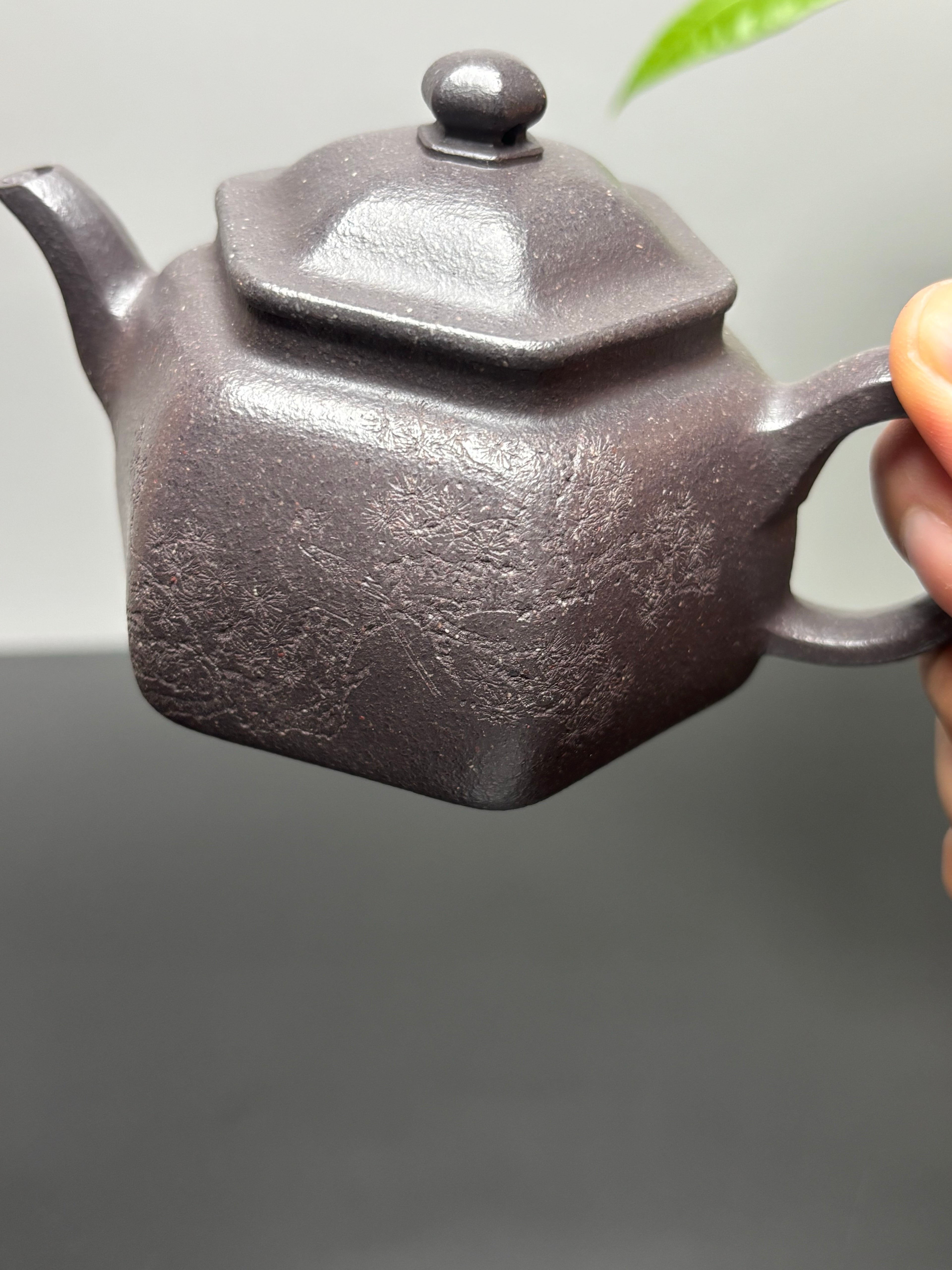 紫砂界80后方器巨匠巅峰臻品《六方怀隐壶》甄选原矿优质天青泥·180cc，料工合一、品质顶级