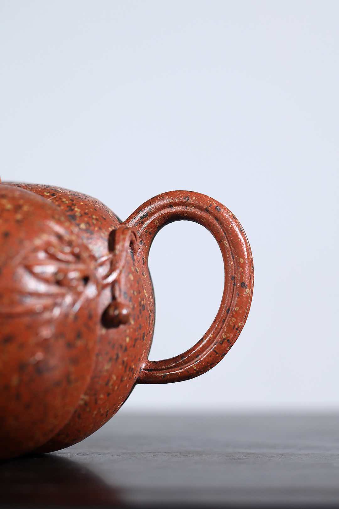 蒋艺华·非遗紫砂巅峰重器《七彩南瓜壶》收藏传世·高端礼赠艺术珍品！——原矿优质红降坡·250cc