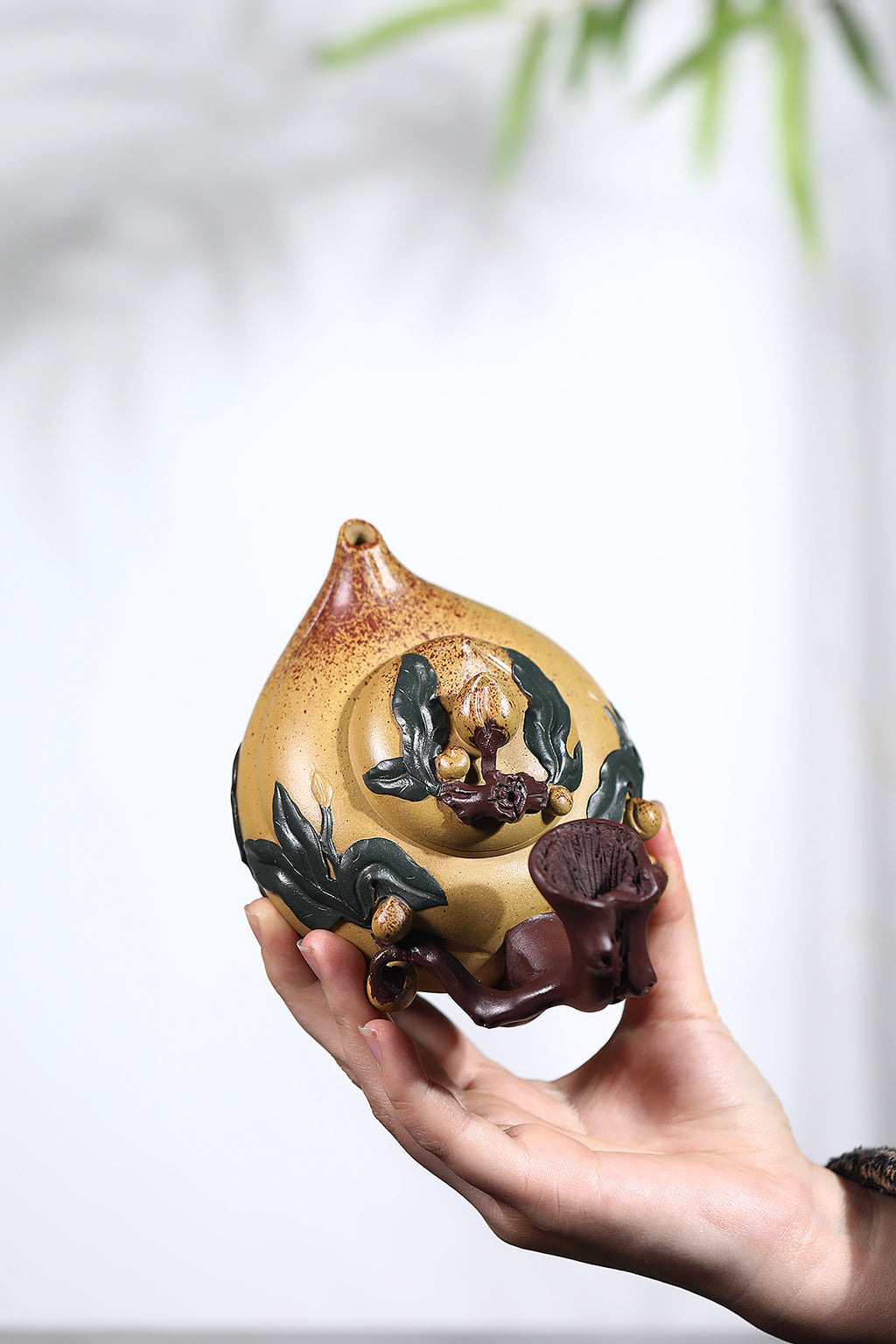 蒋艺华·非遗紫砂巅峰重器《圣桃壶》——原矿优质黄金段泥·300cc ——中国传统陶瓷艺术大师·蒋艺华 制