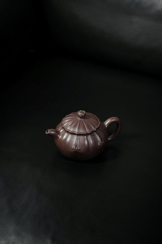 范大生嫡脉｜范秀芳制 范伟群装饰｜双省大师联诀紫砂臻品《夏露壶》——原矿优质古天青·130cc（入册款代表作）