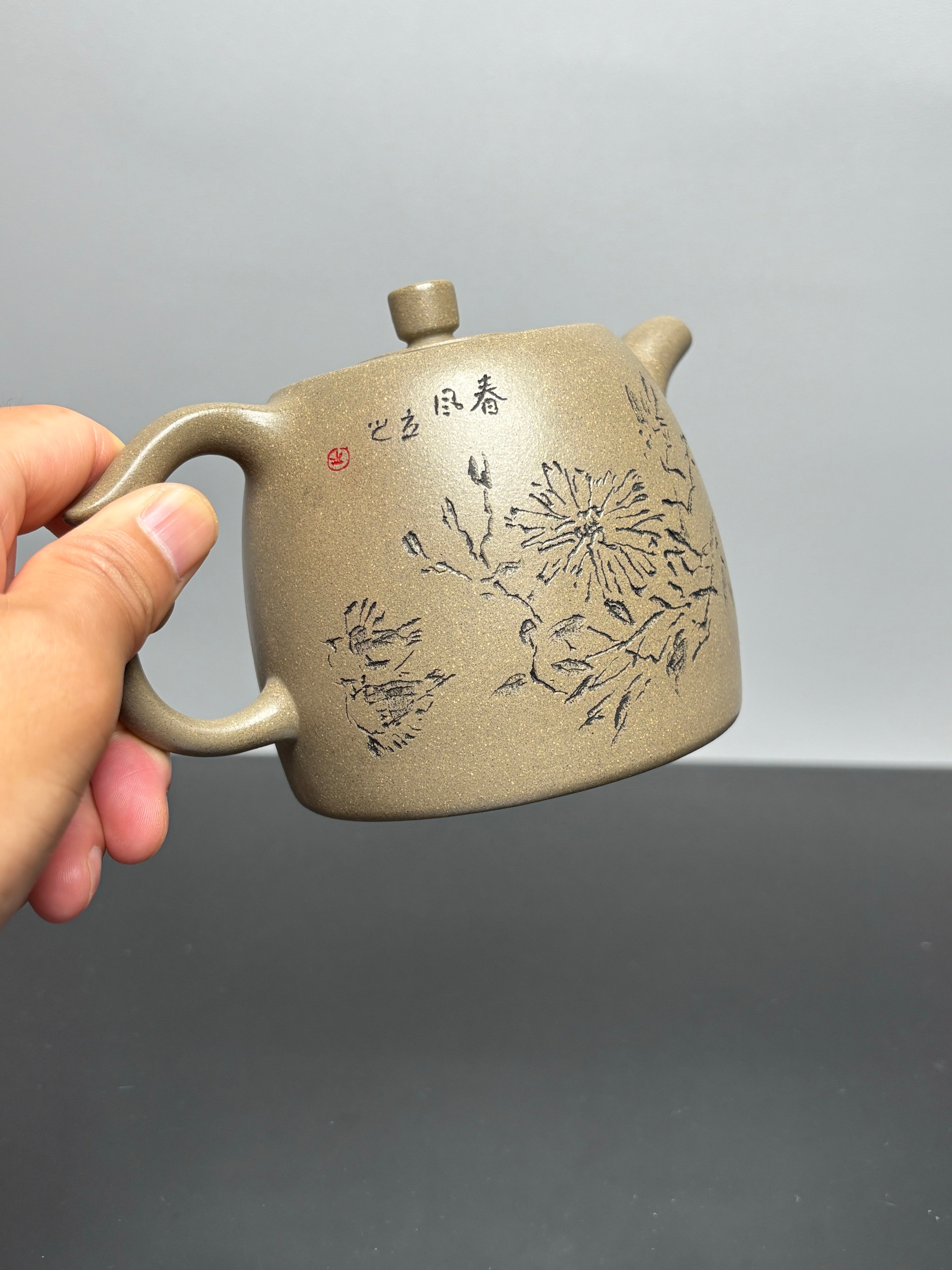 立之紫砂 礼藏至尊｜储立之大师传世典藏重器《高井栏壶》——原矿优质 蟹壳青·500cc