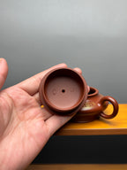 徐伟强全手工·紫砂臻品《虚扁壶》典藏重器｜卡真金丝工艺·价值攀阶，潜力无界！——原矿优质朱泥·150cc