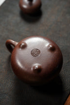 范泽锋高徒·邱爽紫砂潜力重器《三足乳鼎壶》——原矿优质黄金段柴烧·300cc ——江苏省级大师·邱爽 亲制