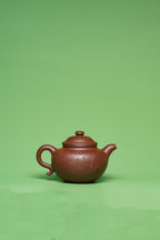 紫砂臻品·礼藏首选｜周建春大师扛鼎之作《莲子壶》——原矿优质底槽清·420cc ——正高级工艺美术师·周建春·制 - ZishaTeapotChina