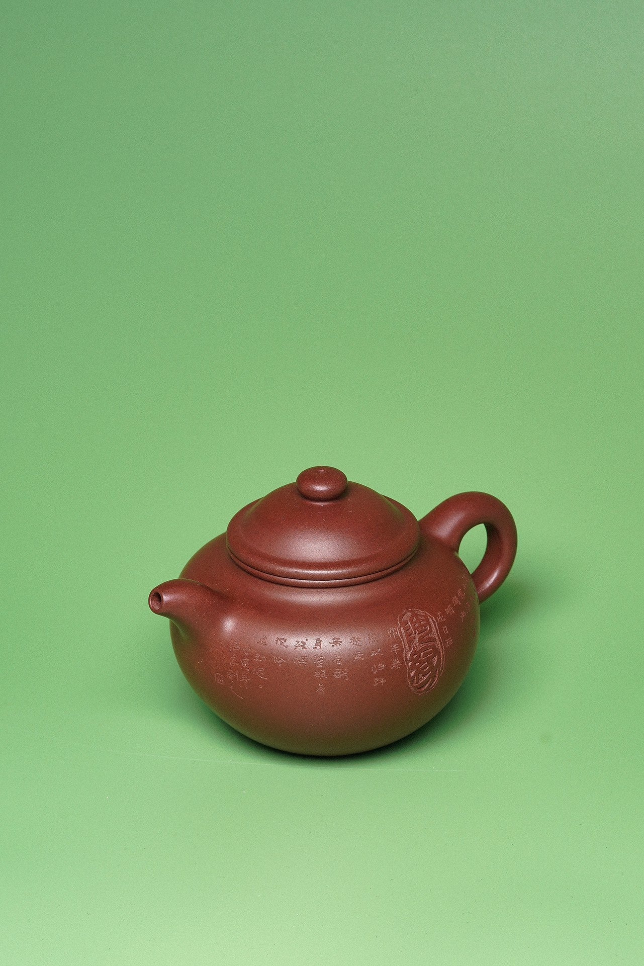 紫砂臻品·礼藏首选｜周建春大师扛鼎之作《莲子壶》——原矿优质底槽清·420cc ——正高级工艺美术师·周建春·制