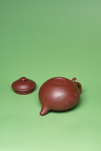 紫砂臻品·礼藏首选｜周建春大师扛鼎之作《莲子壶》——原矿优质底槽清·420cc ——正高级工艺美术师·周建春·制 - ZishaTeapotChina